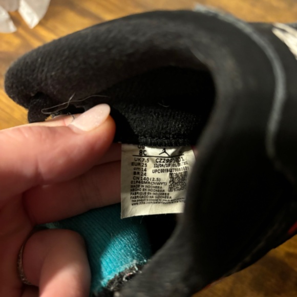 Nike Air Jordan 5 Retro - Picture 5 of 5